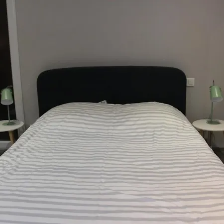 Joli 2 Pieces Avec Cour Privee Appartement Lons-le-Saunier Buitenkant foto