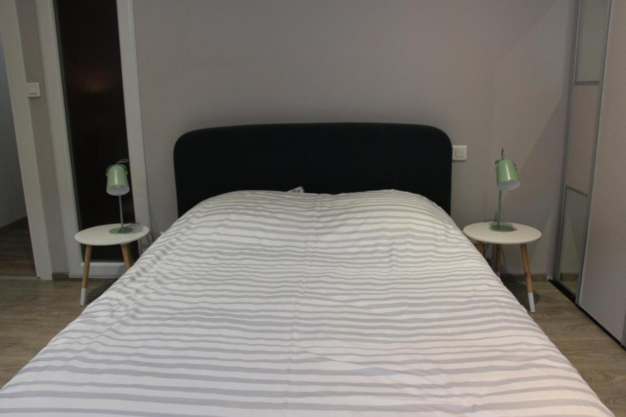 Apartment Joli 2 Pieces Avec Cour Privee *
